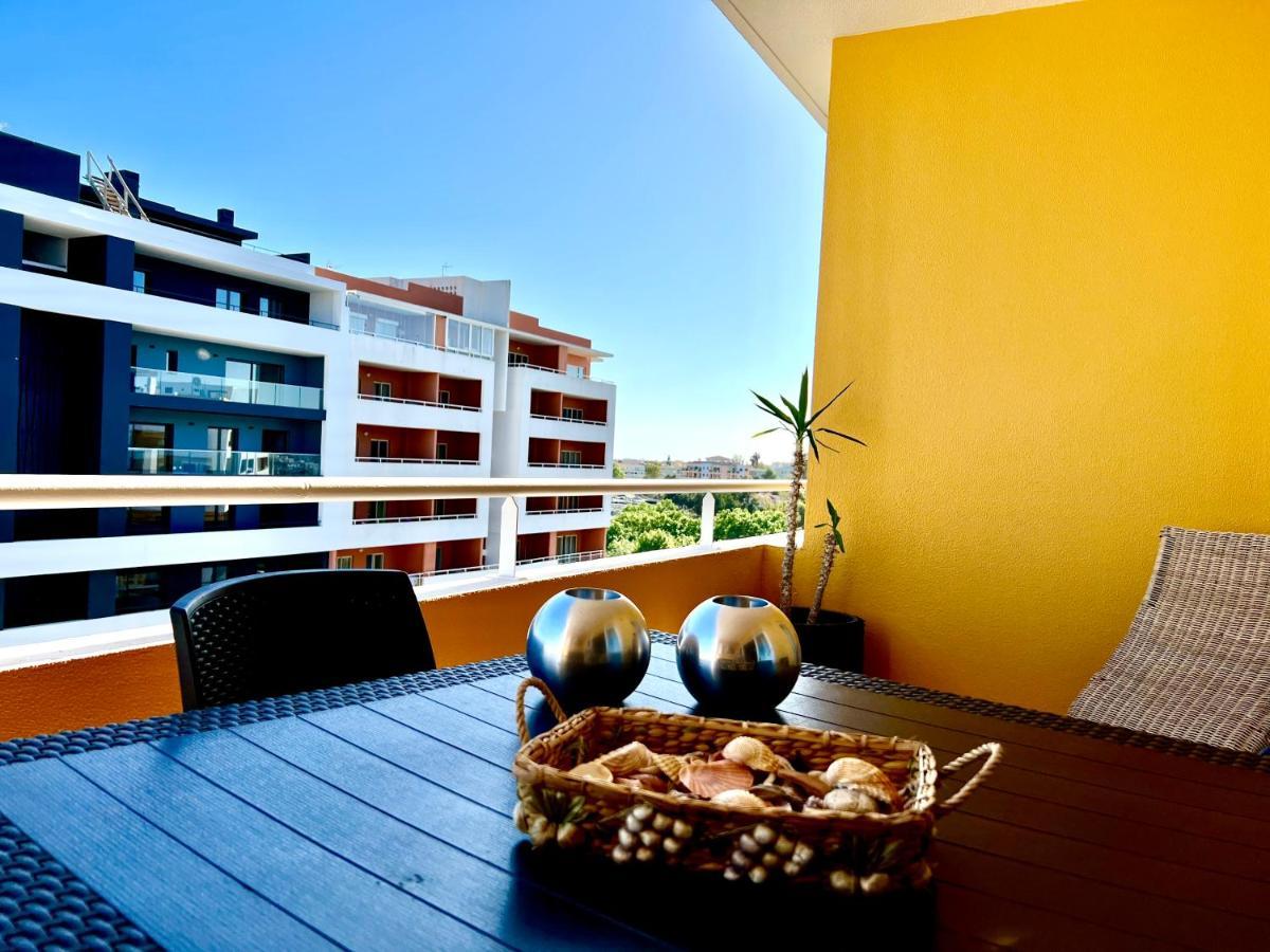 פורטימאו Casa Sol, Fast Wifi, Airco, Swimming Pool Near The Beach Praia Da Rocha מראה חיצוני תמונה